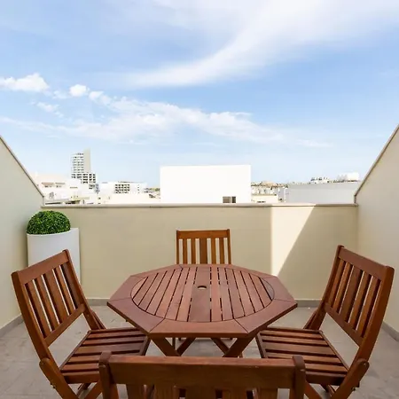 Apartment Stylish, Comfortable 2br With Wifi & Prvt Balcony By 360 Estates Gzira